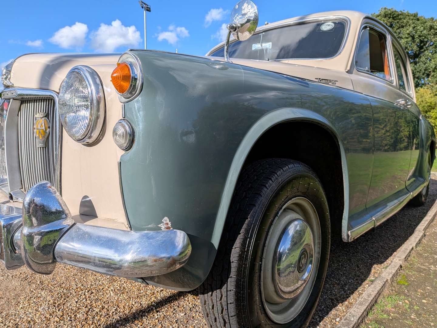 <p>1963 ROVER 95</p>