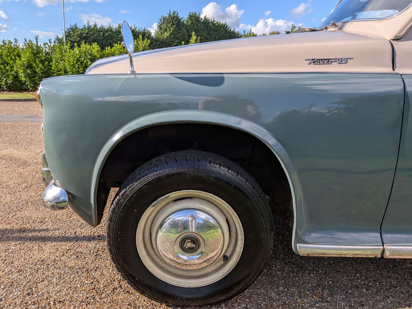 <p>1963 ROVER 95</p>