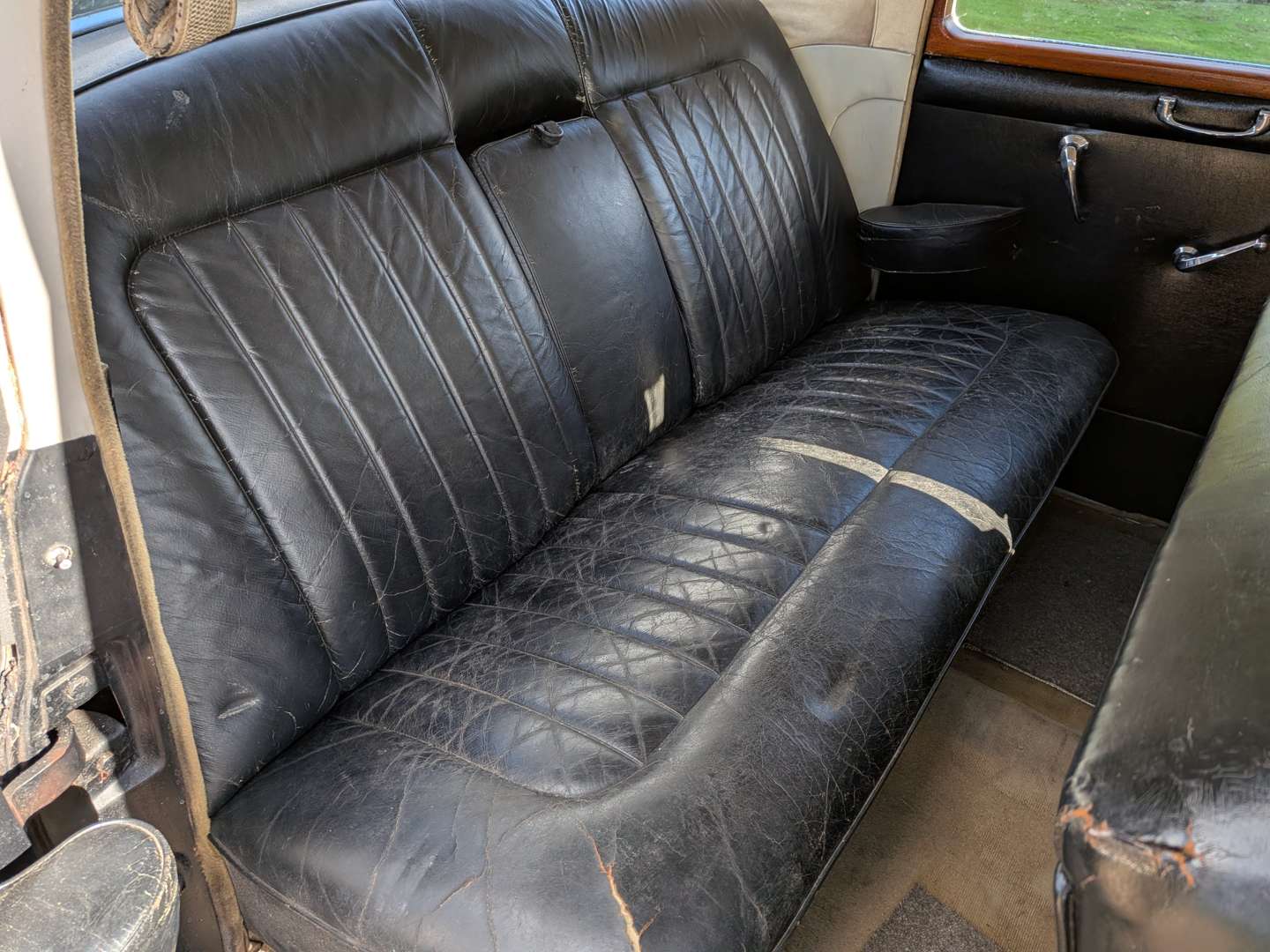 <p>1963 ROVER 95</p>