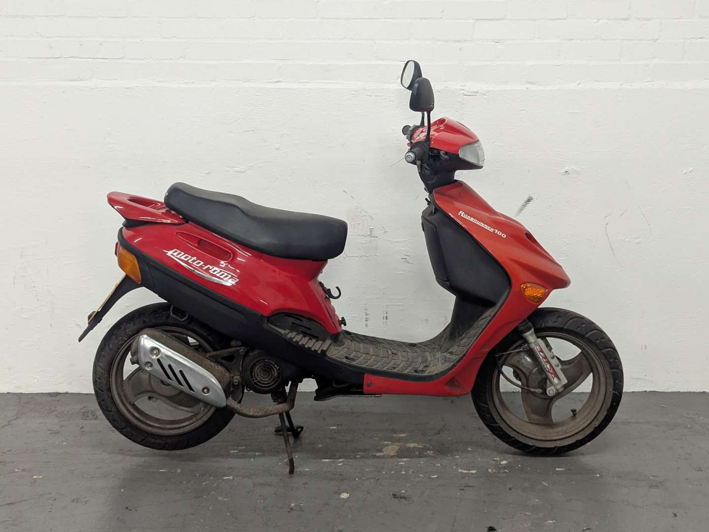 <p>2001 MOTO ROMA ROAD RUNNER 100</p>