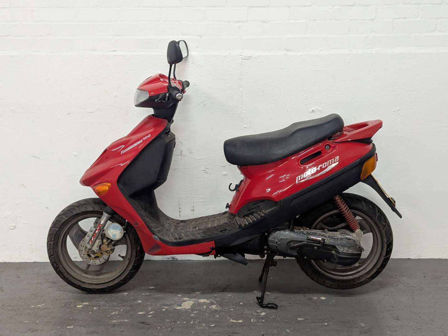 <p>2001 MOTO ROMA ROAD RUNNER 100</p>