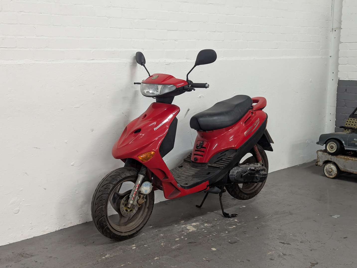 <p>2001 MOTO ROMA ROAD RUNNER 100</p>