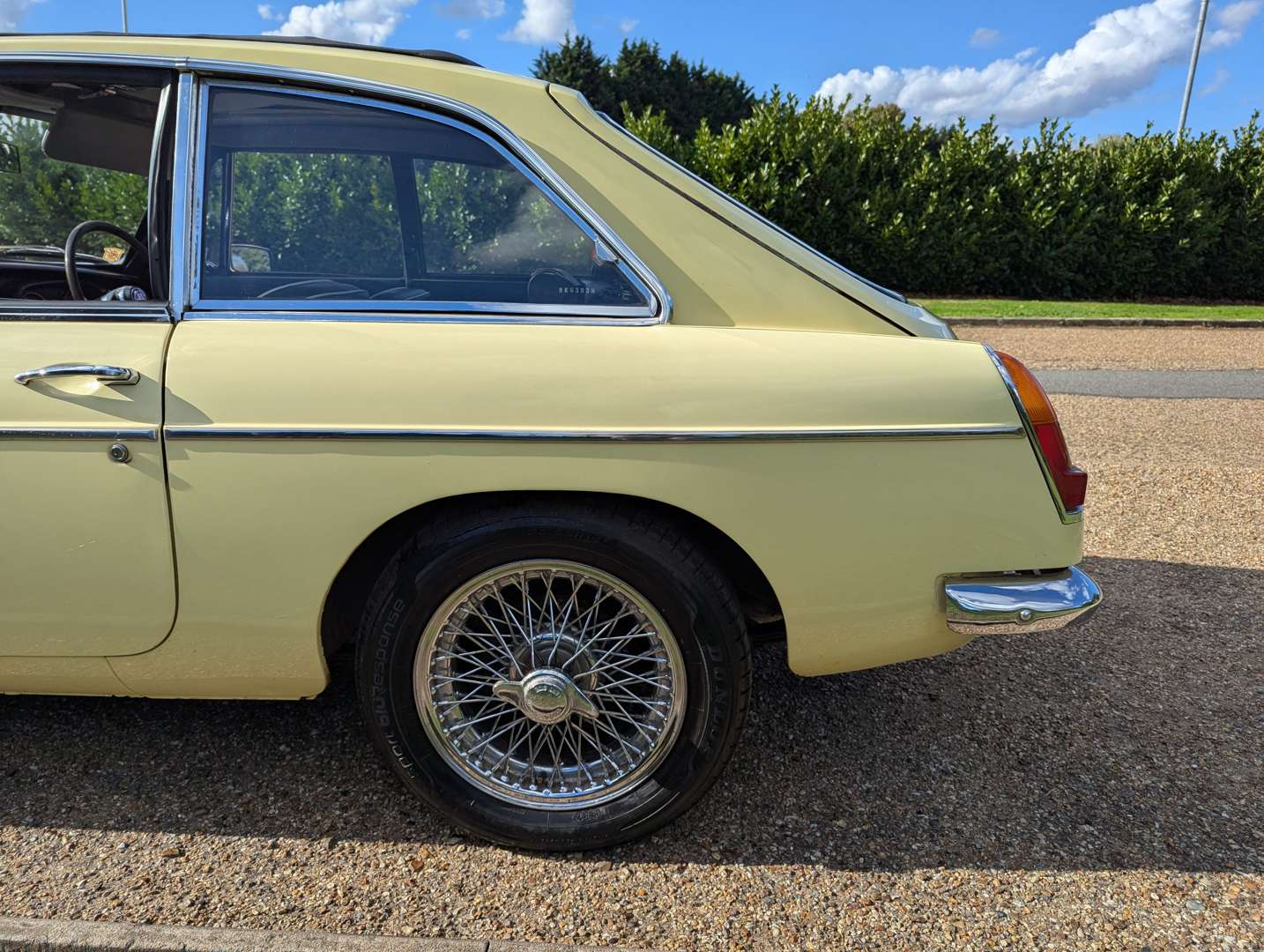 <p>1969 MG C GT</p>