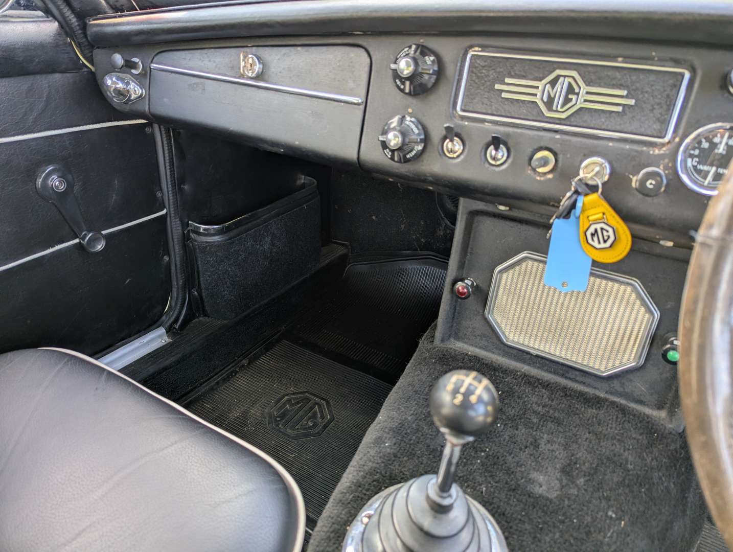 <p>1969 MG C GT</p>