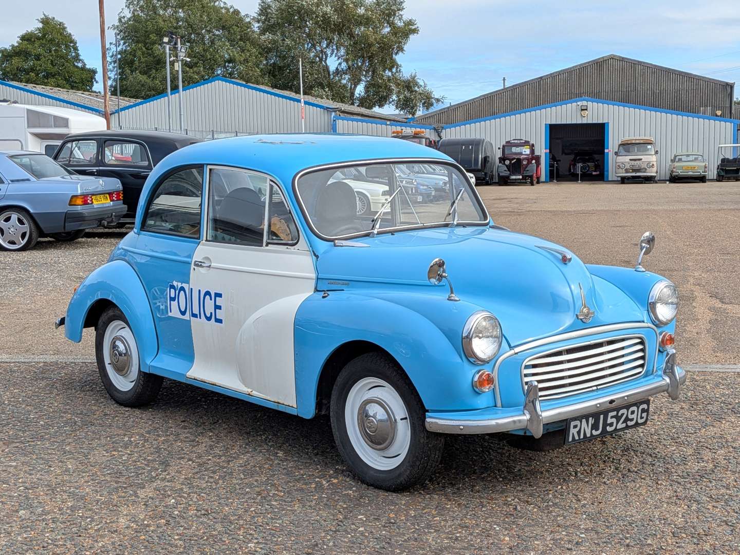 <p>1968 MORRIS MINOR 1000</p>