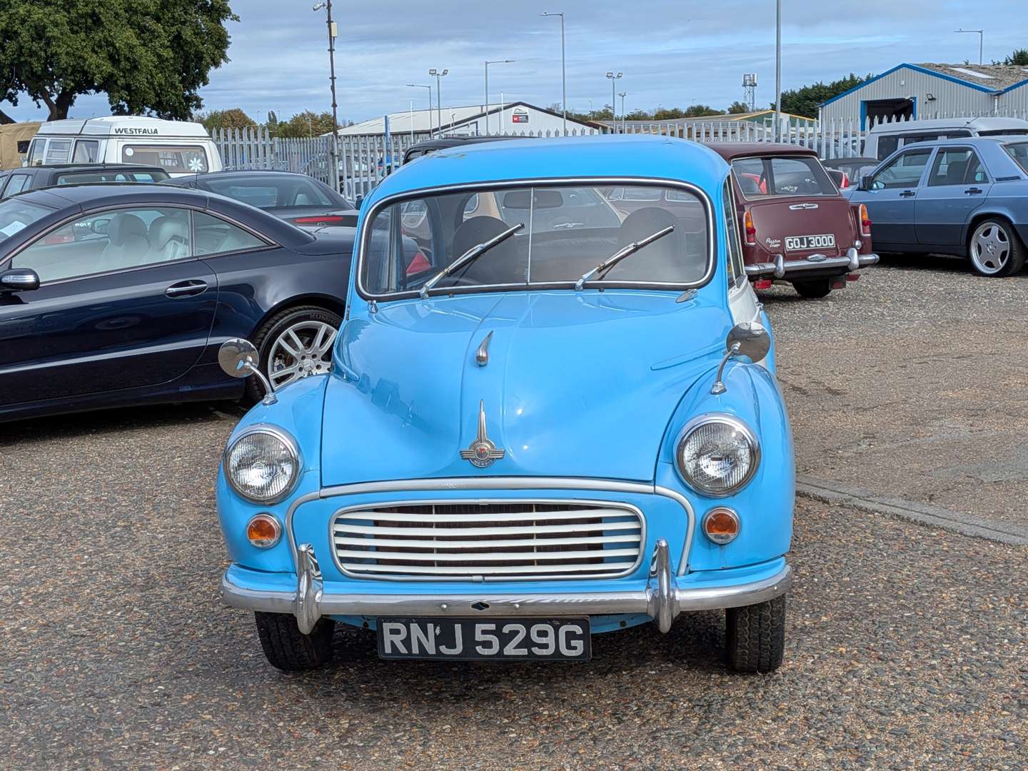 <p>1968 MORRIS MINOR 1000</p>