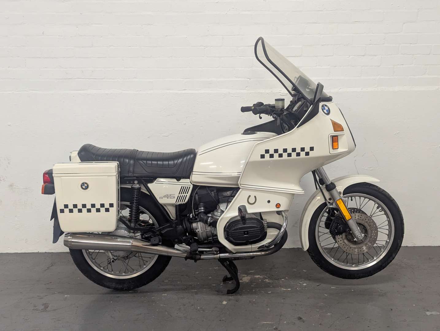<p>1985 BMW R45TIC</p>