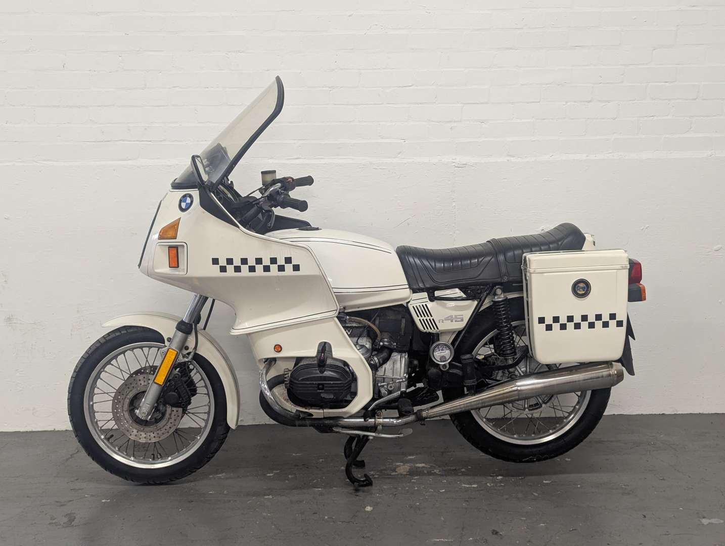 <p>1985 BMW R45TIC</p>