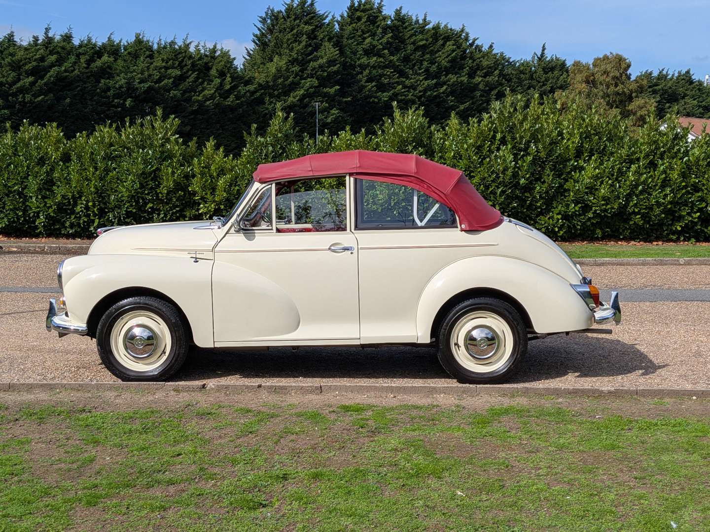 <p>1968 MORRIS MINOR 1000</p>