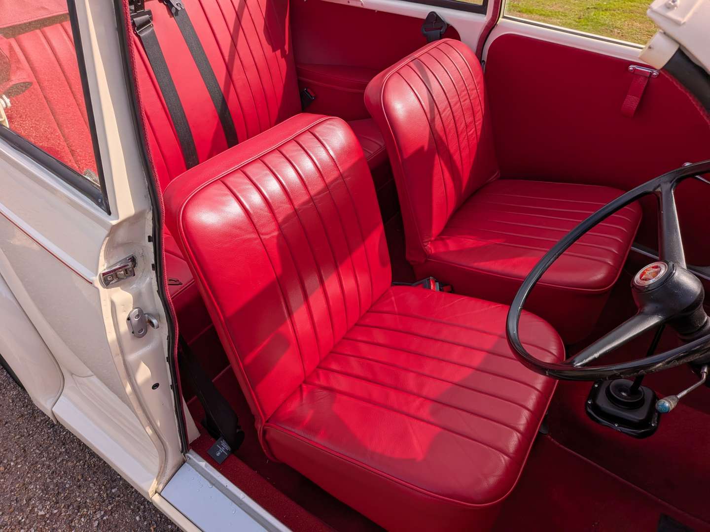 <p>1968 MORRIS MINOR 1000</p>