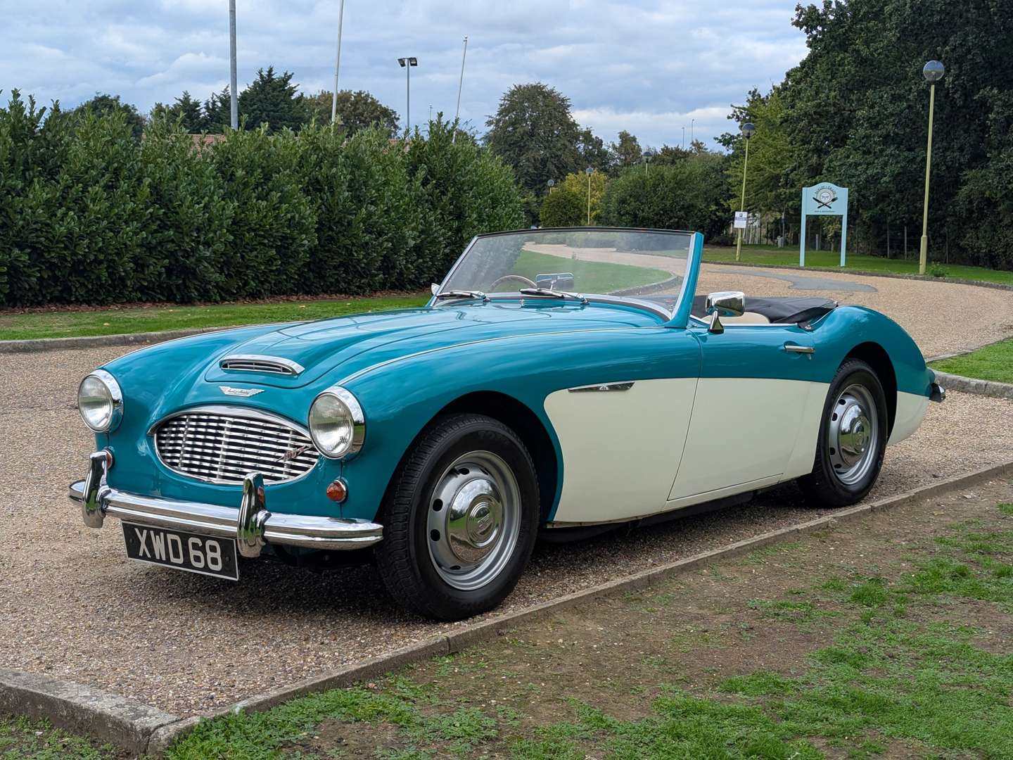 <p>1958 AUSTIN HEALEY 100/6 BN4</p>