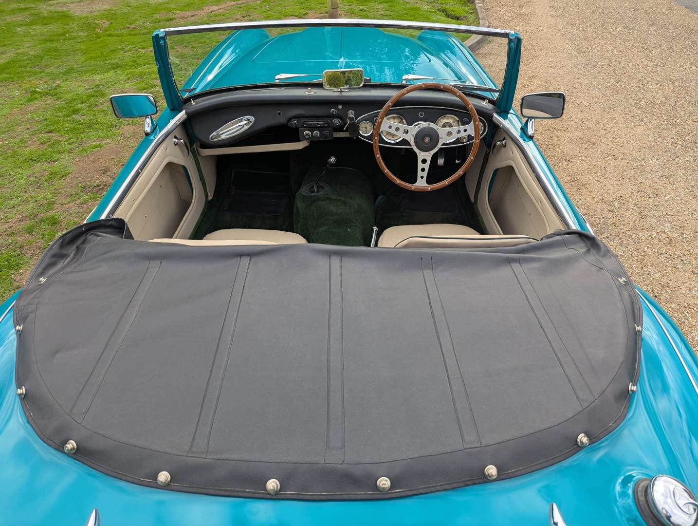 <p>1958 AUSTIN HEALEY 100/6 BN4</p>