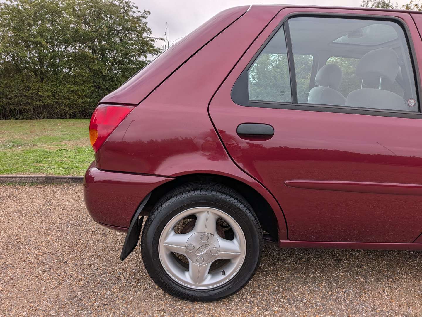 <p>1998 FORD FIESTA GHIA X - FAMILY REGISTERED FROM NEW</p>