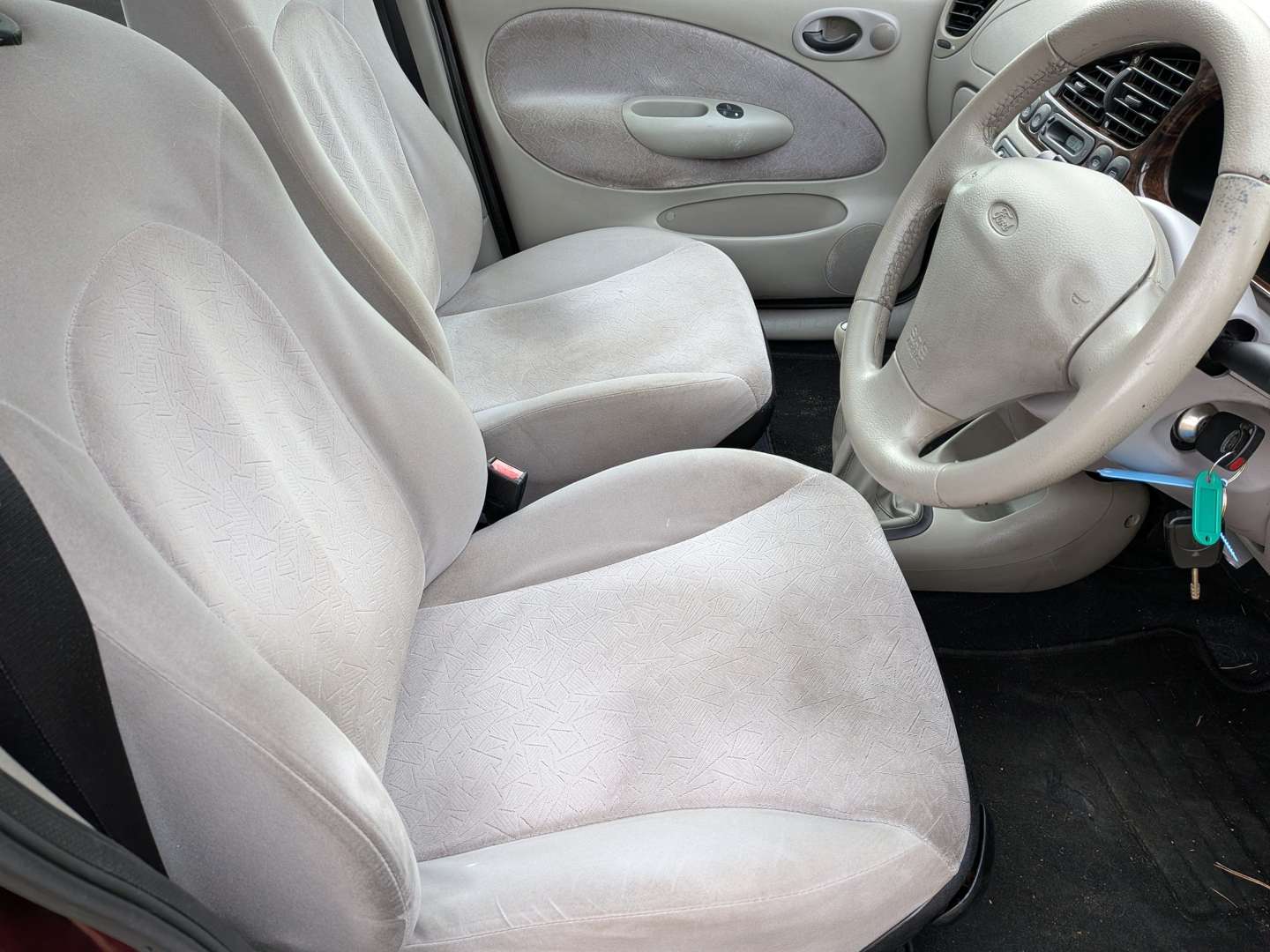 <p>1998 FORD FIESTA GHIA X - FAMILY REGISTERED FROM NEW</p>
