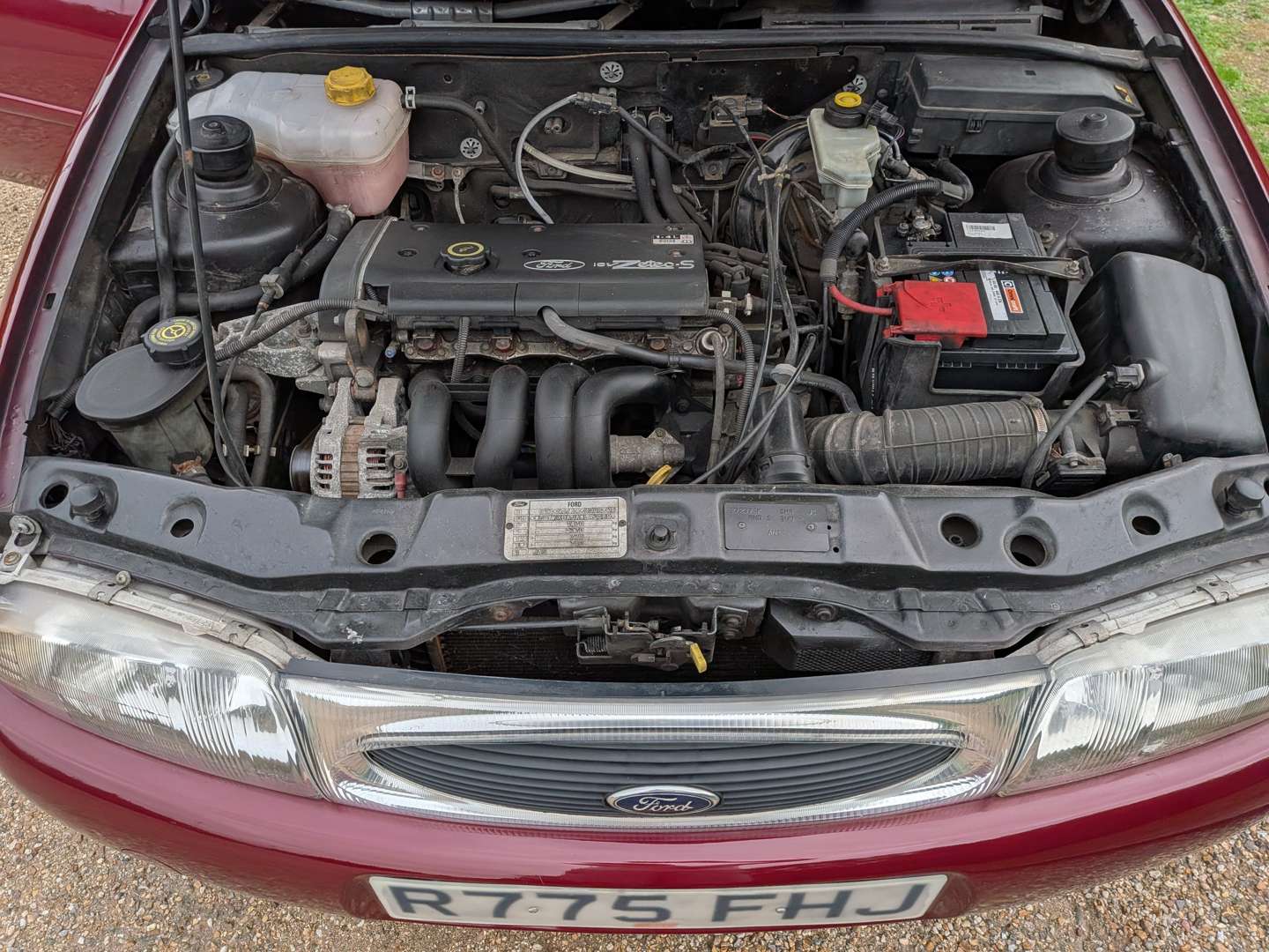 <p>1998 FORD FIESTA GHIA X - FAMILY REGISTERED FROM NEW</p>