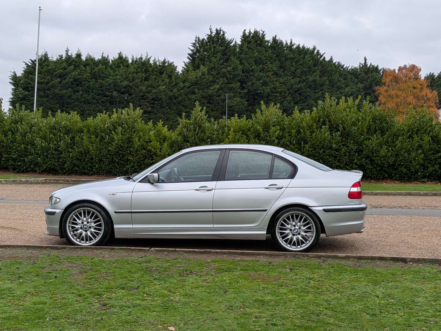 <p>2002 BMW E46 325I SPORT AUTO</p>