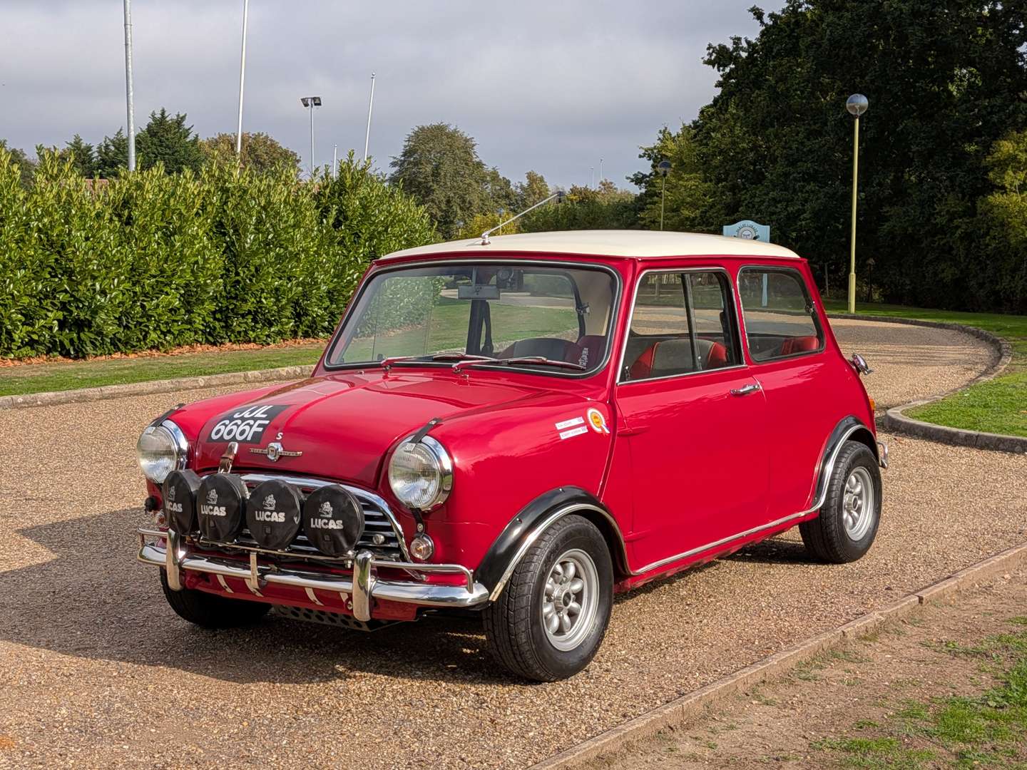 <p>1968 MORRIS MINI COOPER S MKII</p>