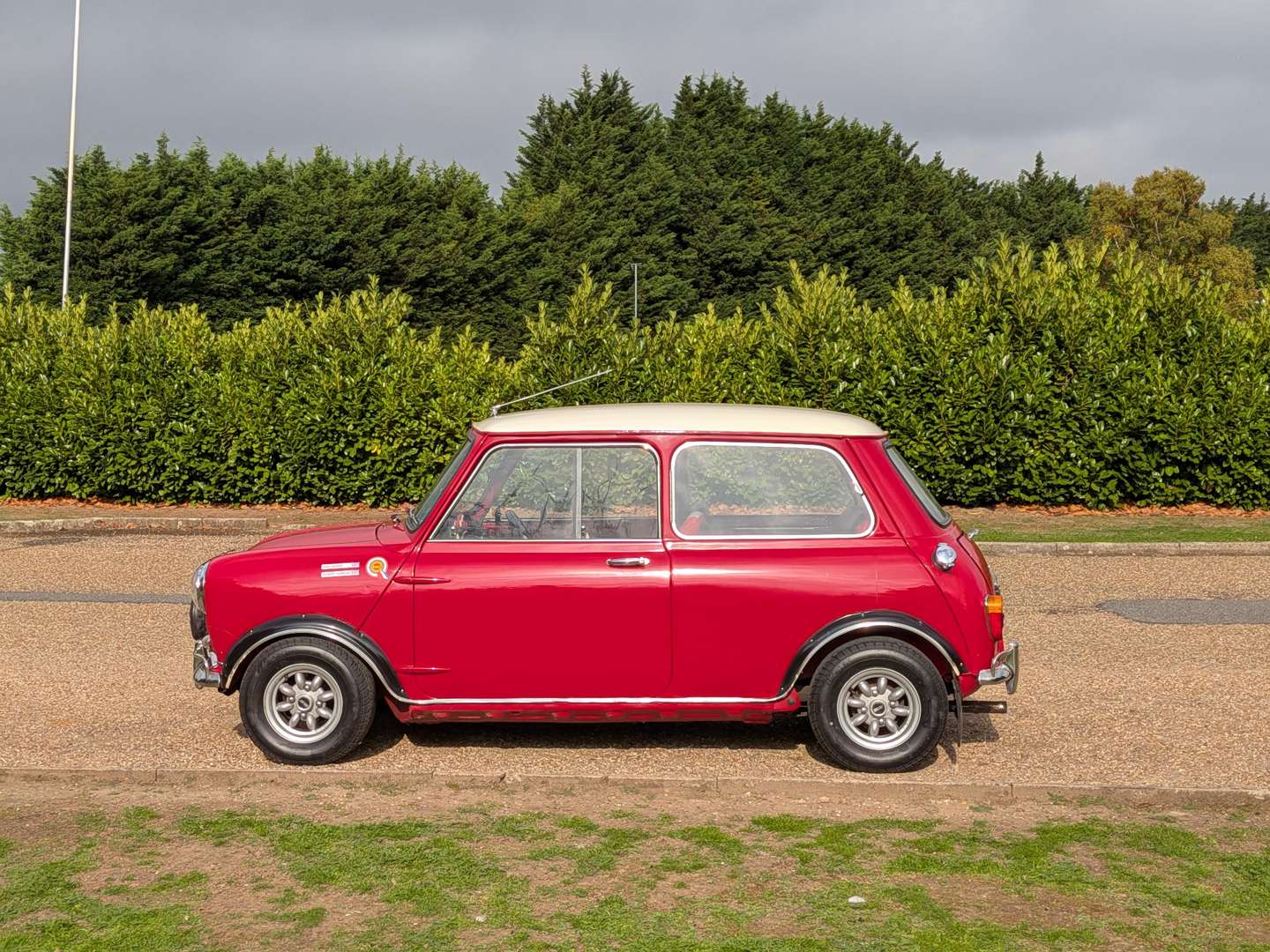 <p>1968 MORRIS MINI COOPER S MKII</p>