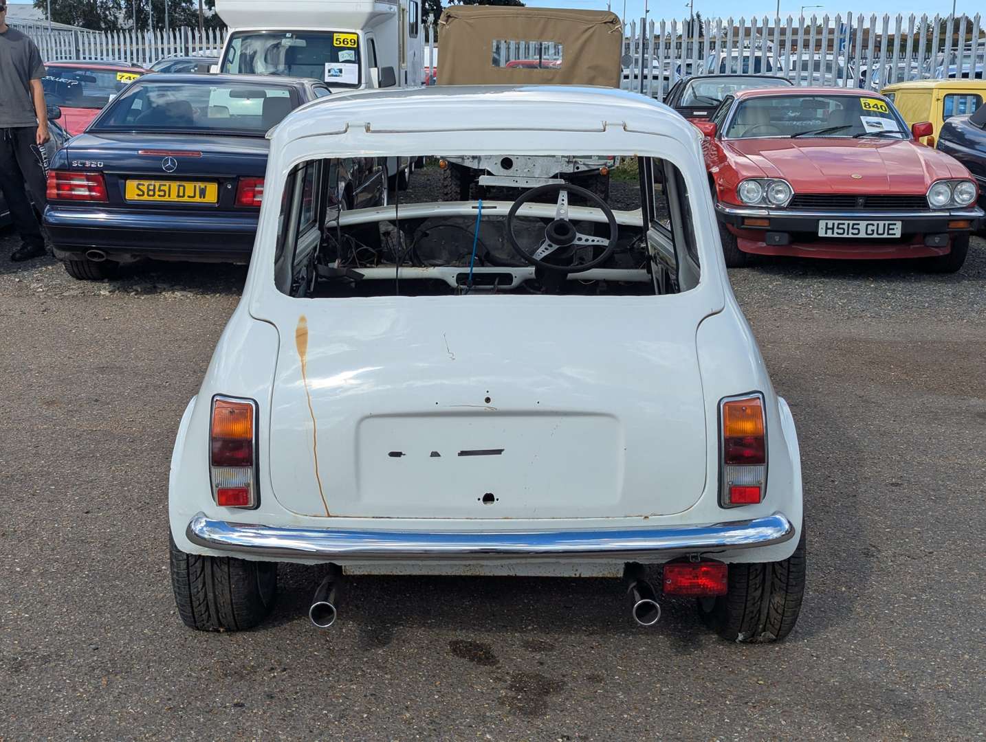 <p>1968 MORRIS MINI COOPER S</p>
