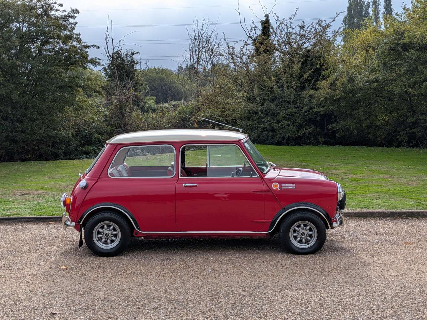 <p>1968 MORRIS MINI COOPER S MKII</p>