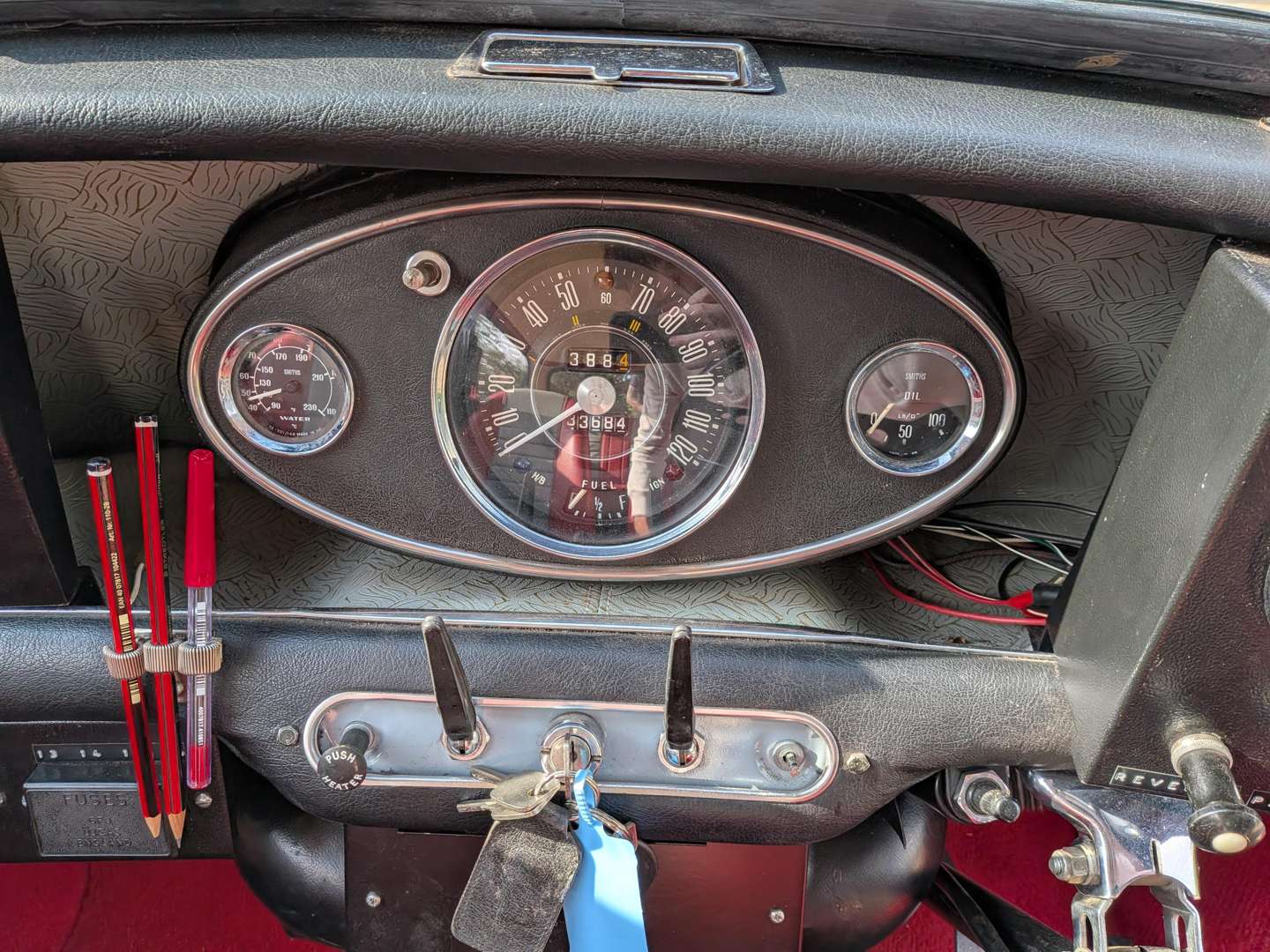 <p>1968 MORRIS MINI COOPER S MKII</p>