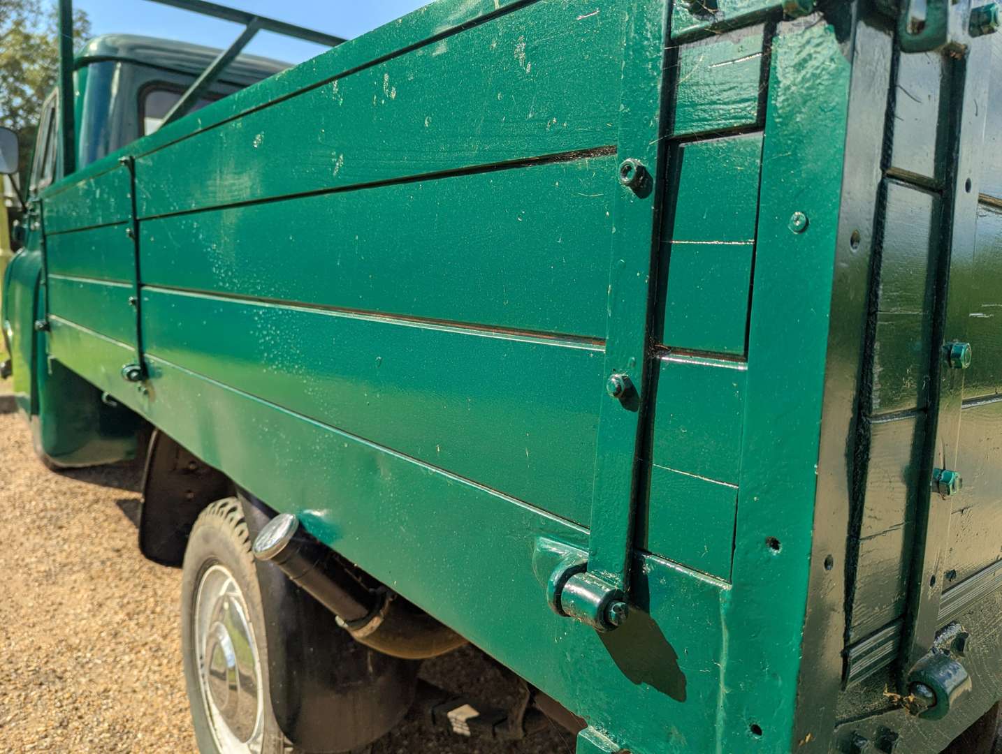 <p>1963 BEDFORD CA TRUCK</p>