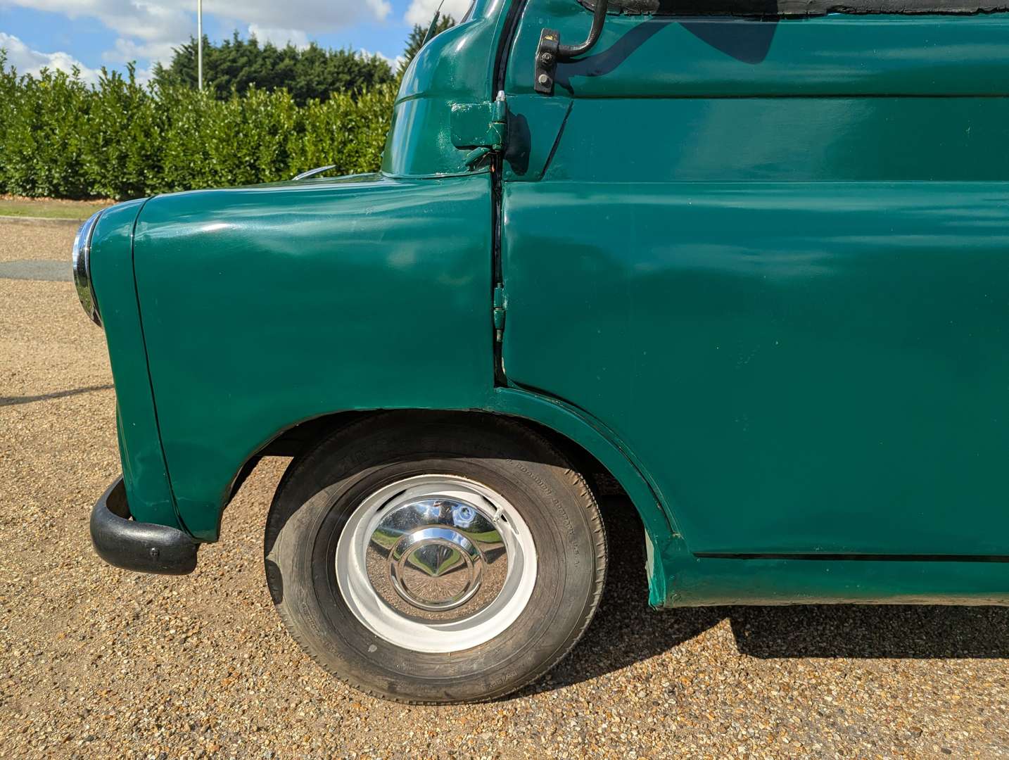 <p>1963 BEDFORD CA TRUCK</p>