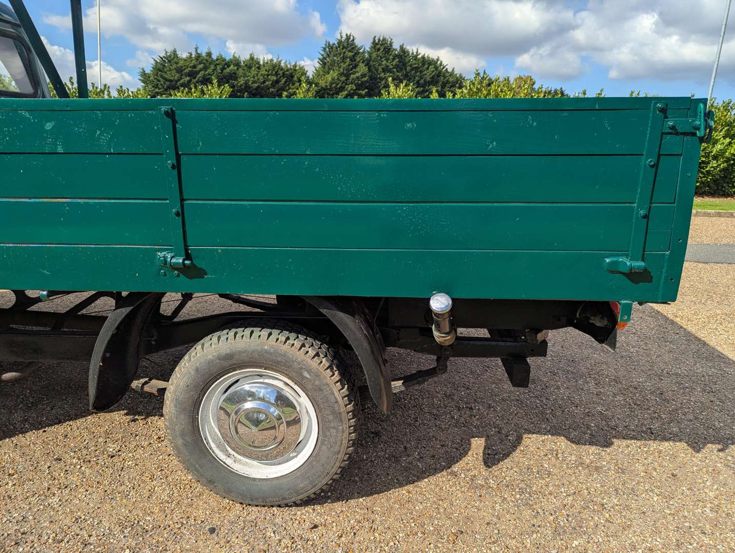 <p>1963 BEDFORD CA TRUCK</p>