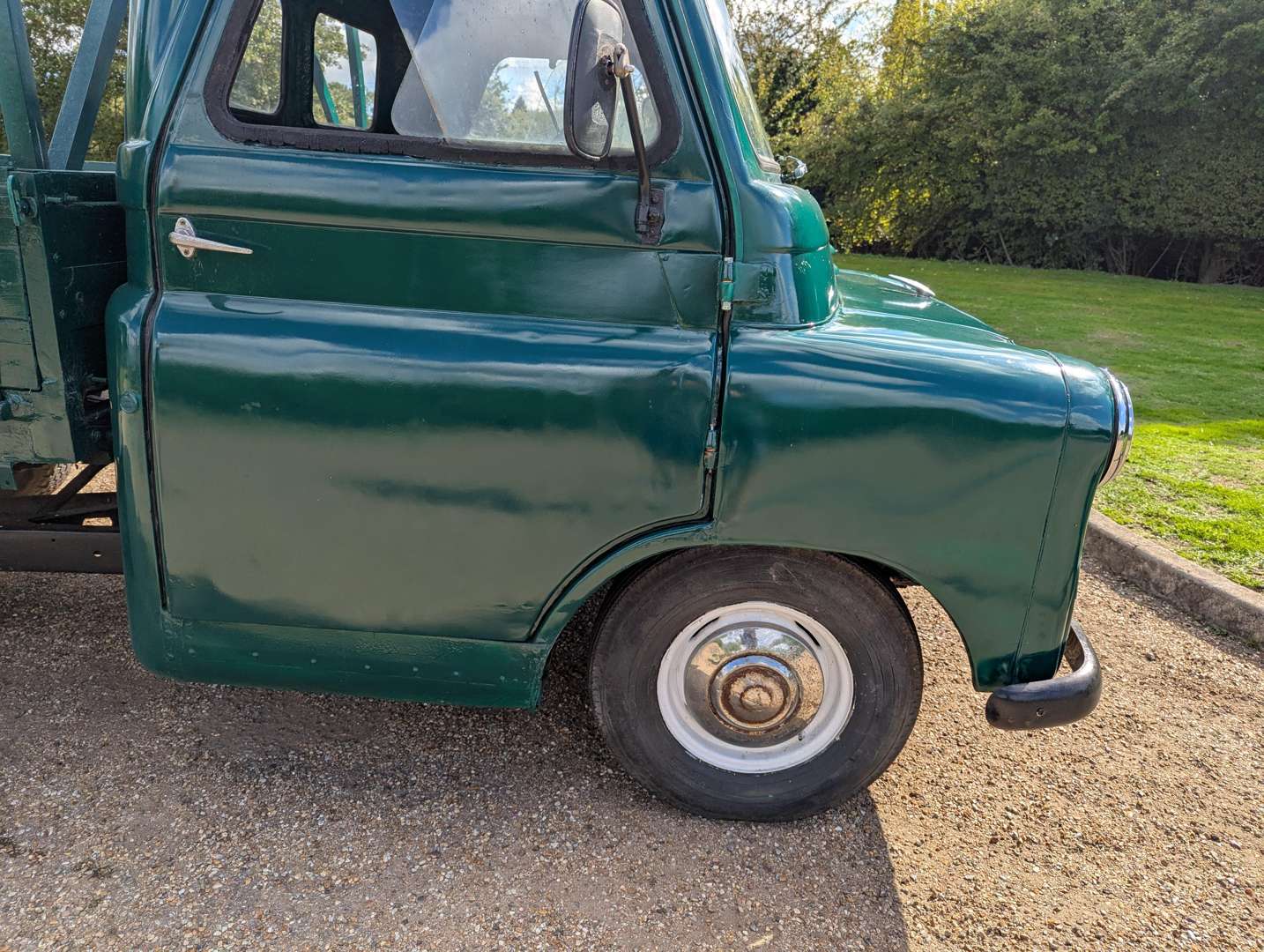 <p>1963 BEDFORD CA TRUCK</p>