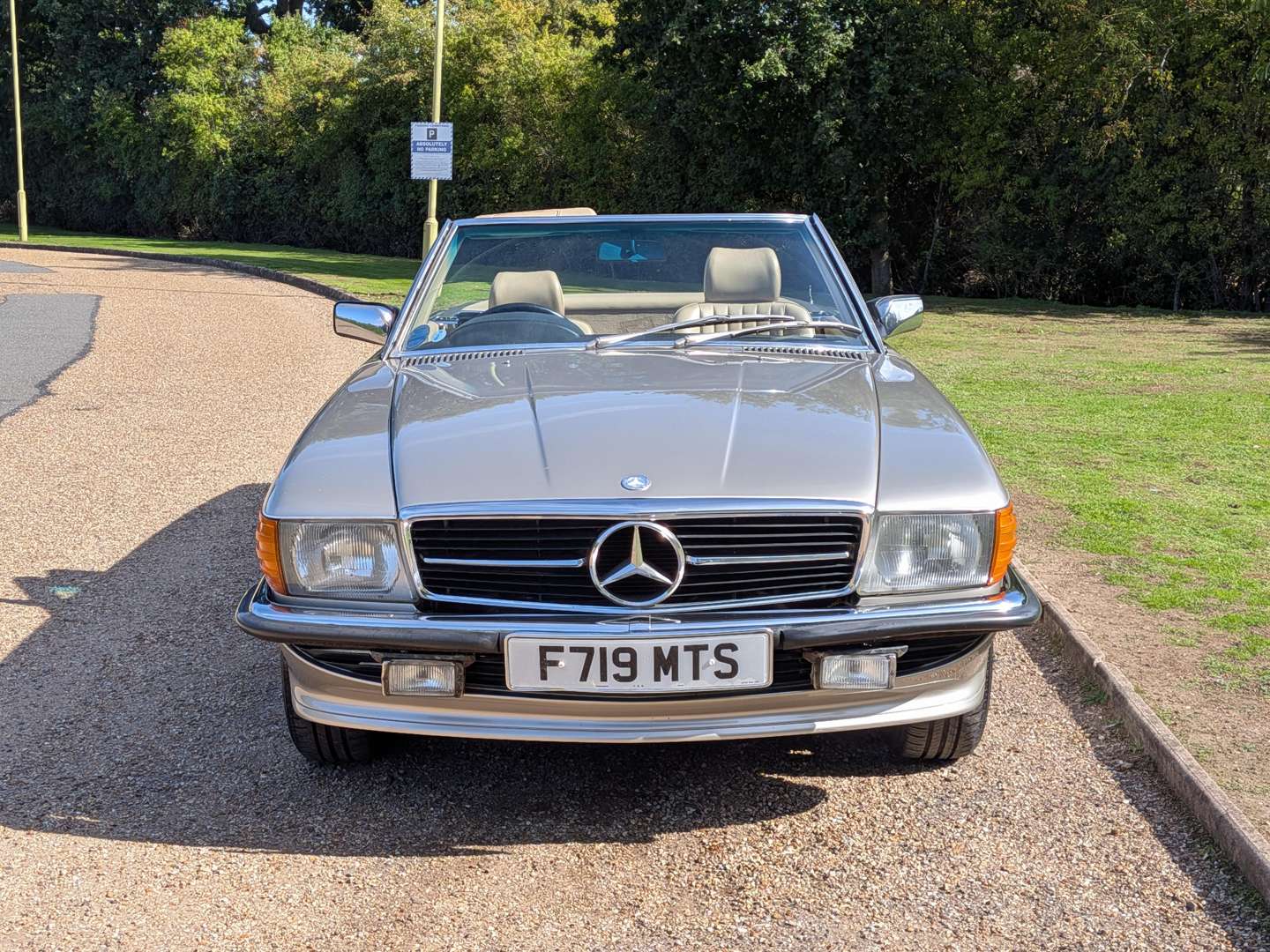 <p>1989 MERCEDES 300SL R107 AUTO</p>