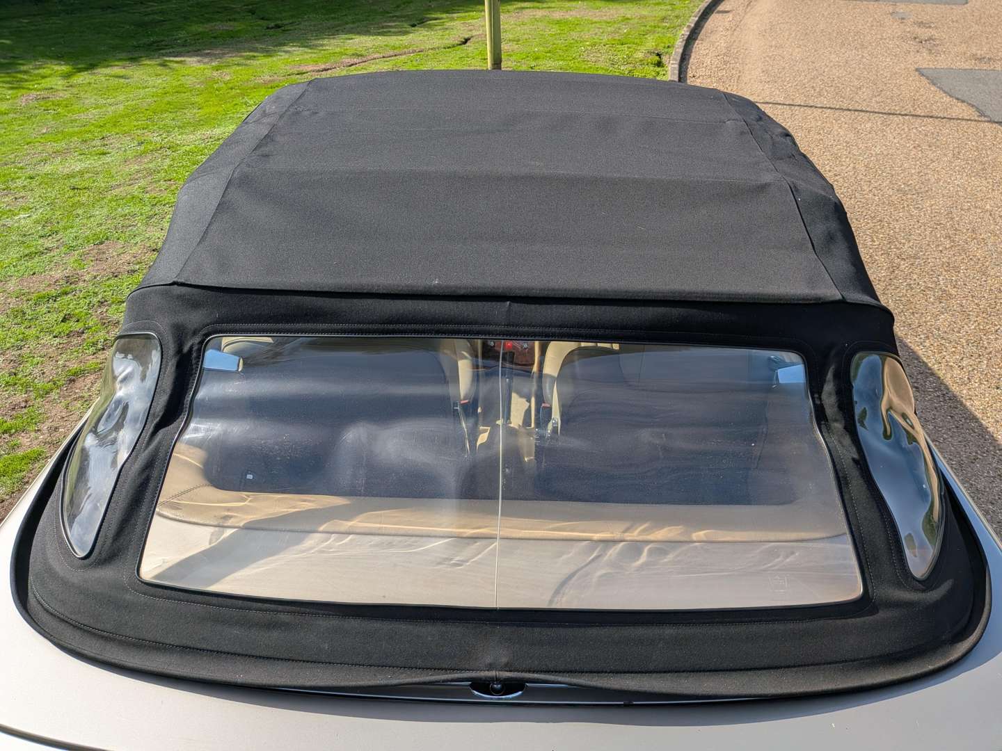 <p>1989 MERCEDES 300SL R107 AUTO</p>