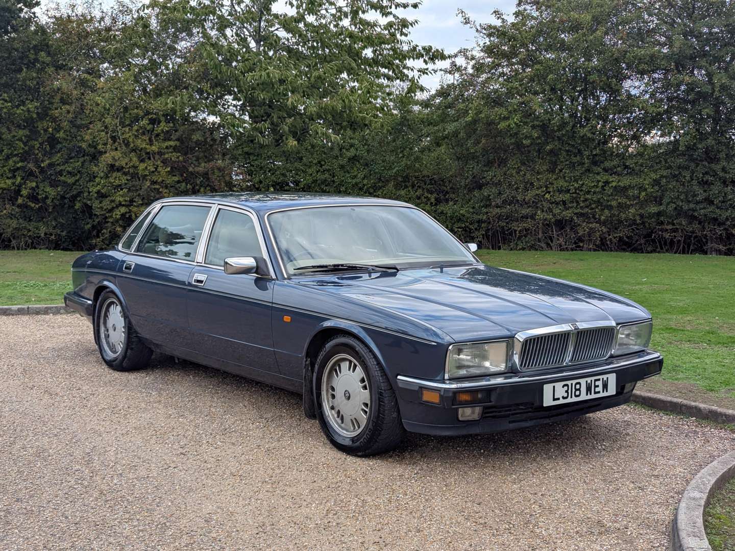 <p>1994 JAGUAR SOVEREIGN</p>
