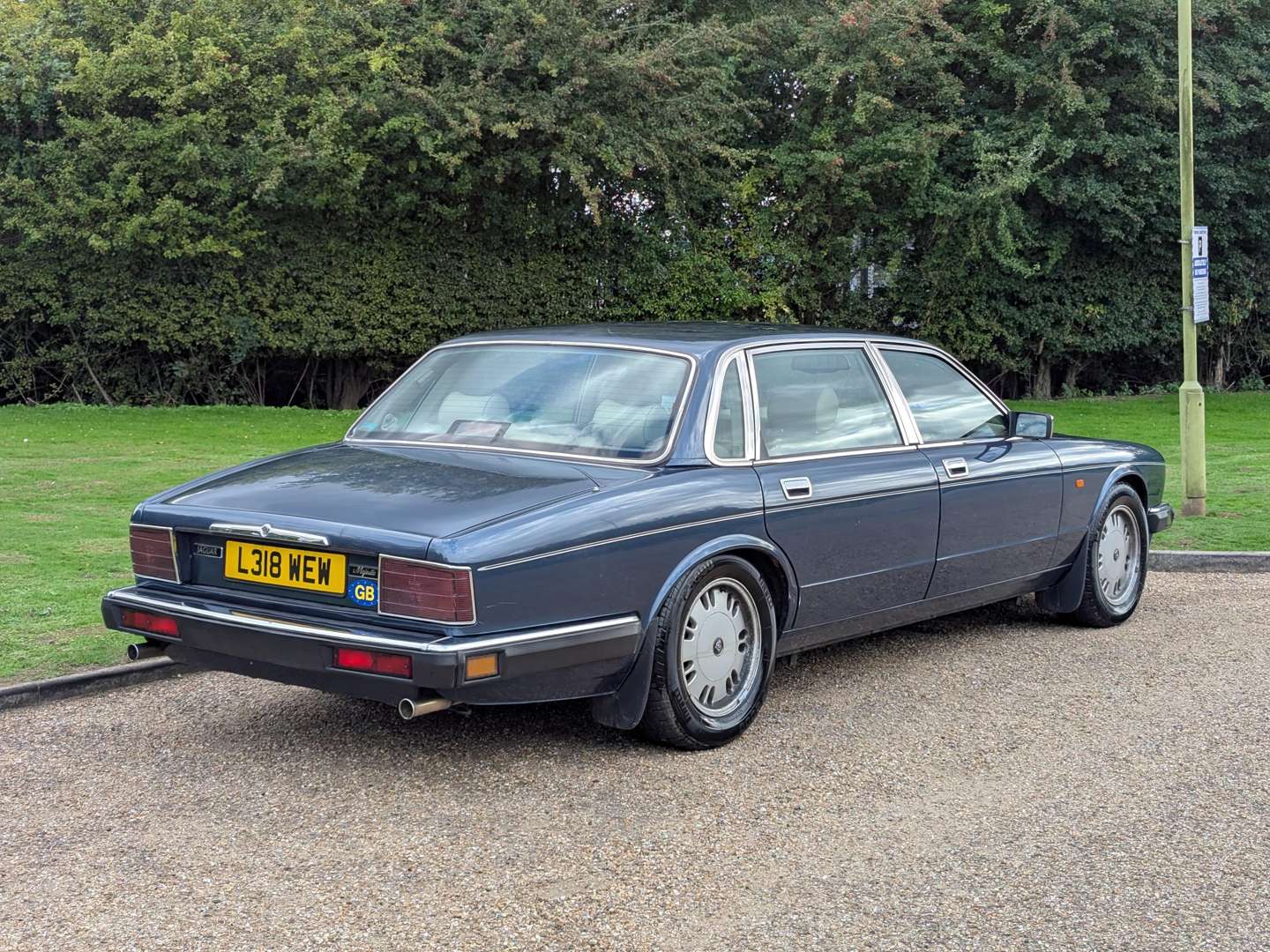 <p>1994 JAGUAR SOVEREIGN</p>