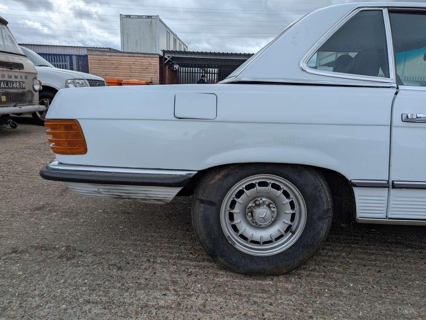 <p>1978 MERCEDES 280SL</p>