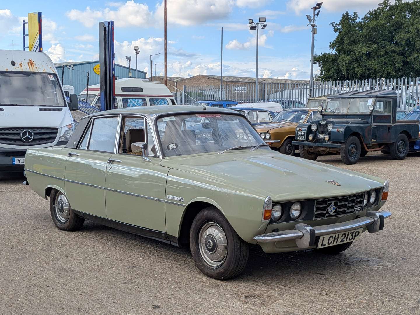 <p>1975 ROVER 2200TC</p>