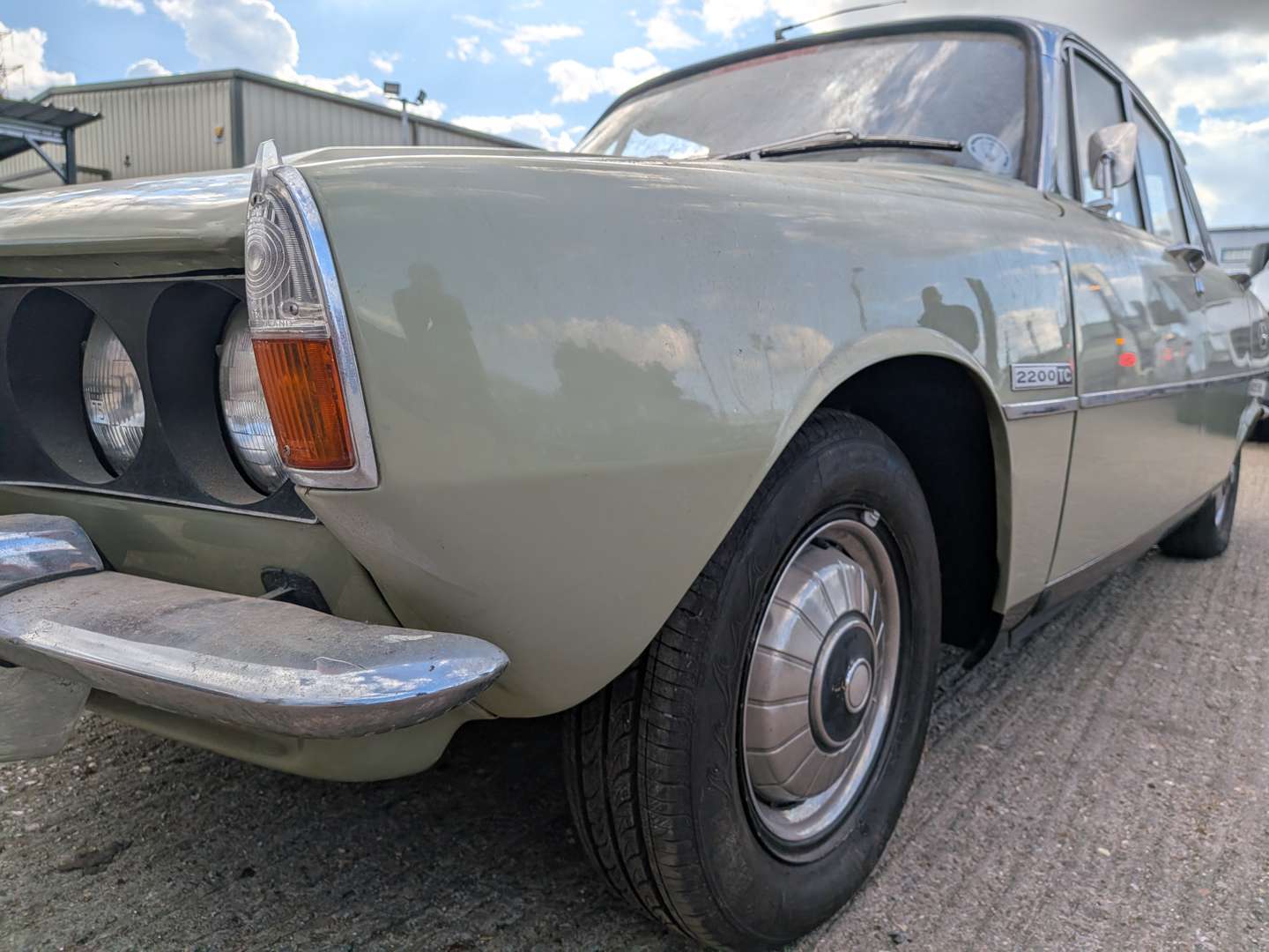 <p>1975 ROVER 2200TC</p>
