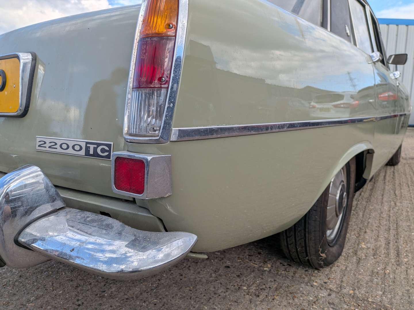 <p>1975 ROVER 2200TC</p>
