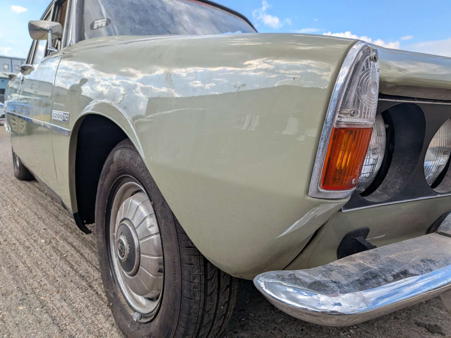 <p>1975 ROVER 2200TC</p>