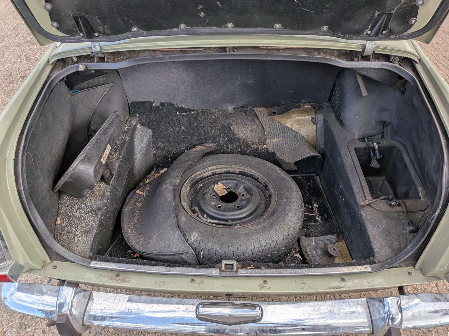 <p>1975 ROVER 2200TC</p>