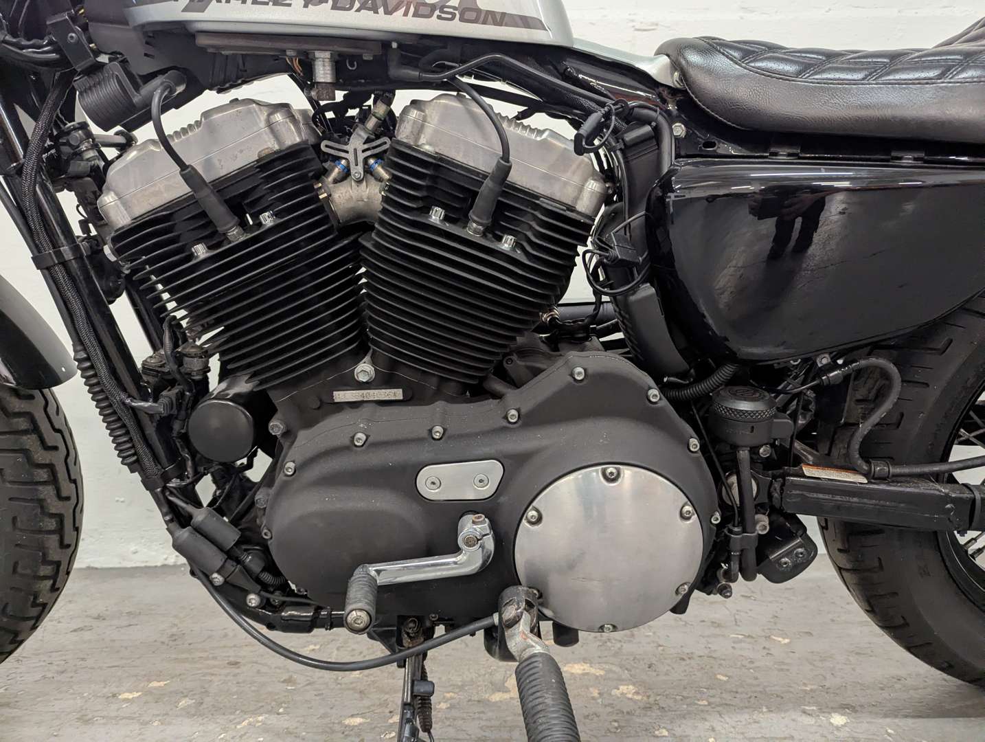 <p>2010 HARLEY DAVIDSON XL 1200 X FORTY EIGHT</p>