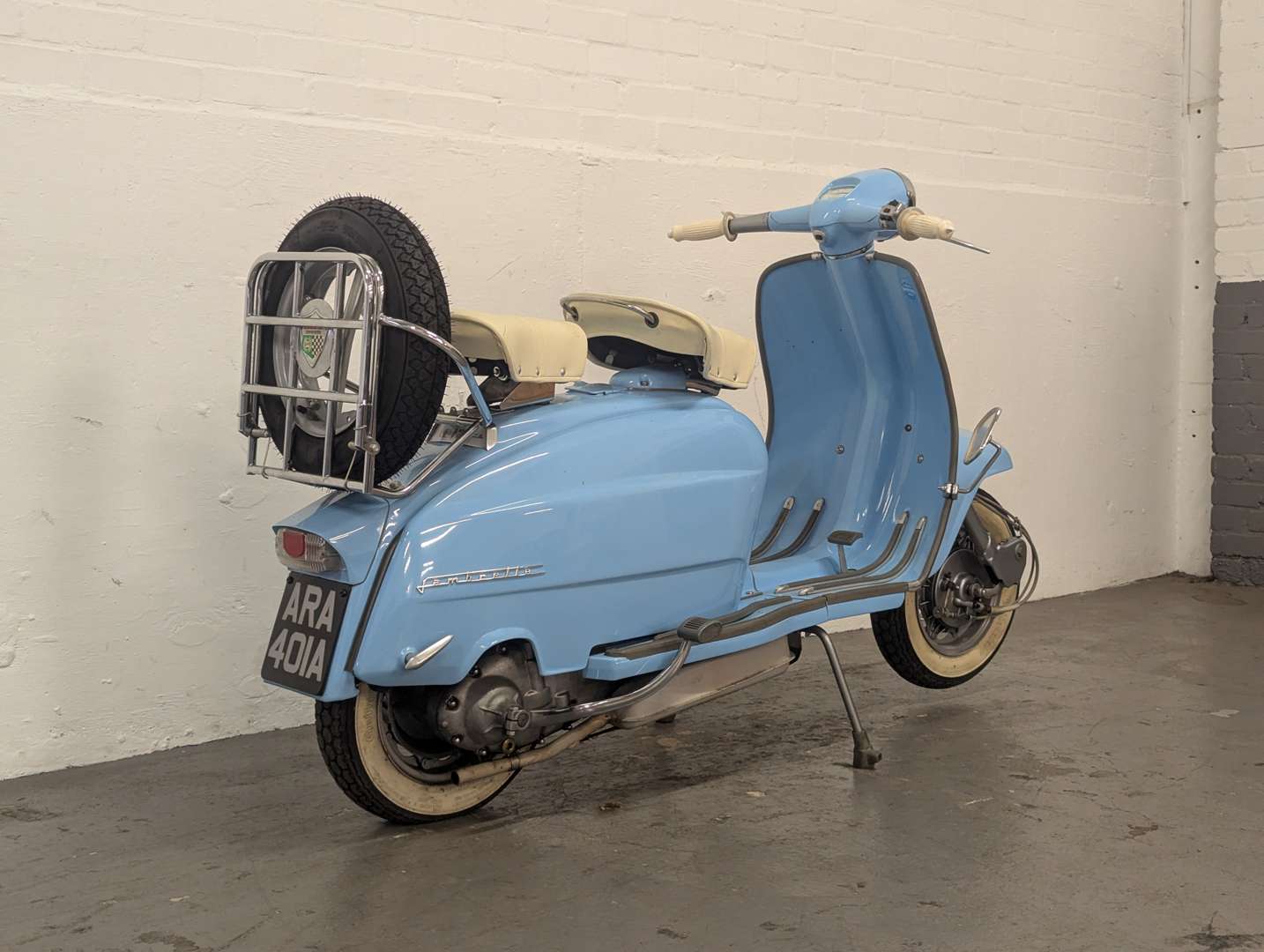 <p>1963 LAMBRETTA LI 125</p>