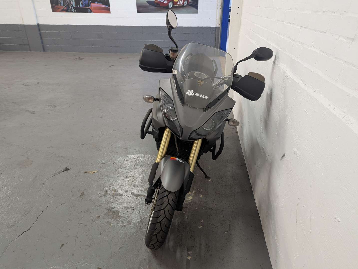 <p>2010 TRIUMPH TIGER 1050 ABS</p>