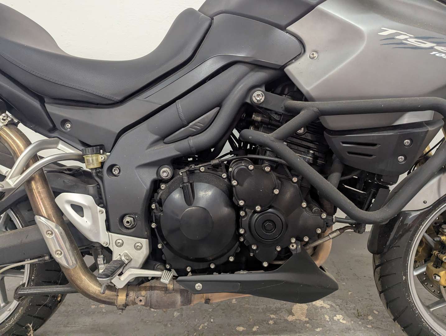 <p>2010 TRIUMPH TIGER 1050 ABS</p>