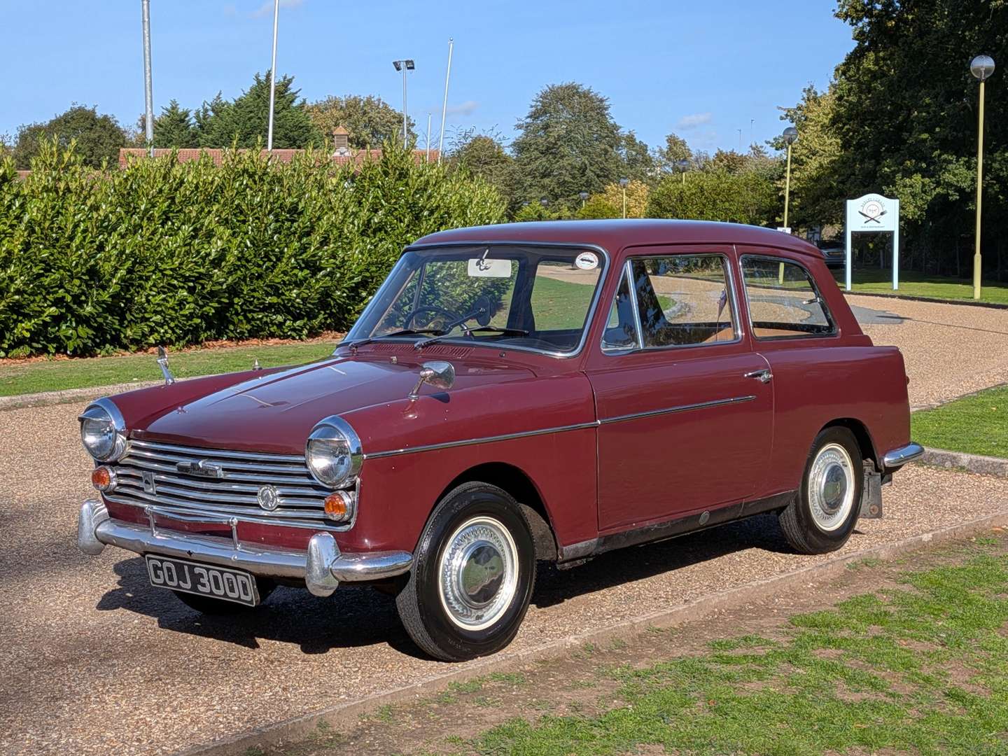 <p>1966 AUSTIN A40 FARINA</p>