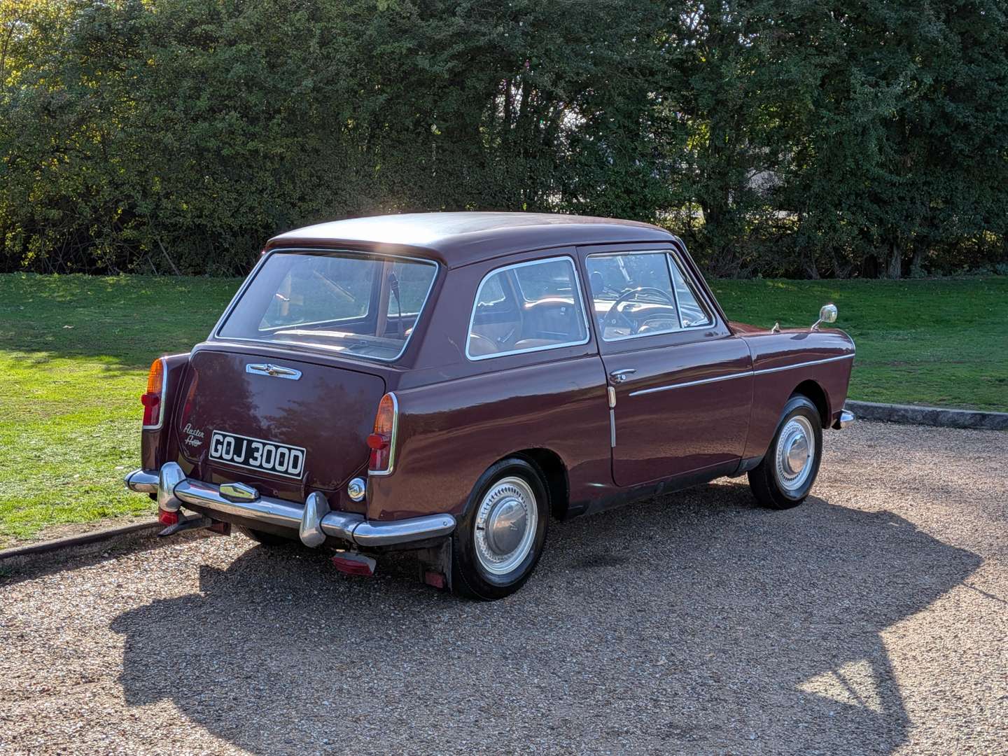 <p>1966 AUSTIN A40 FARINA</p>