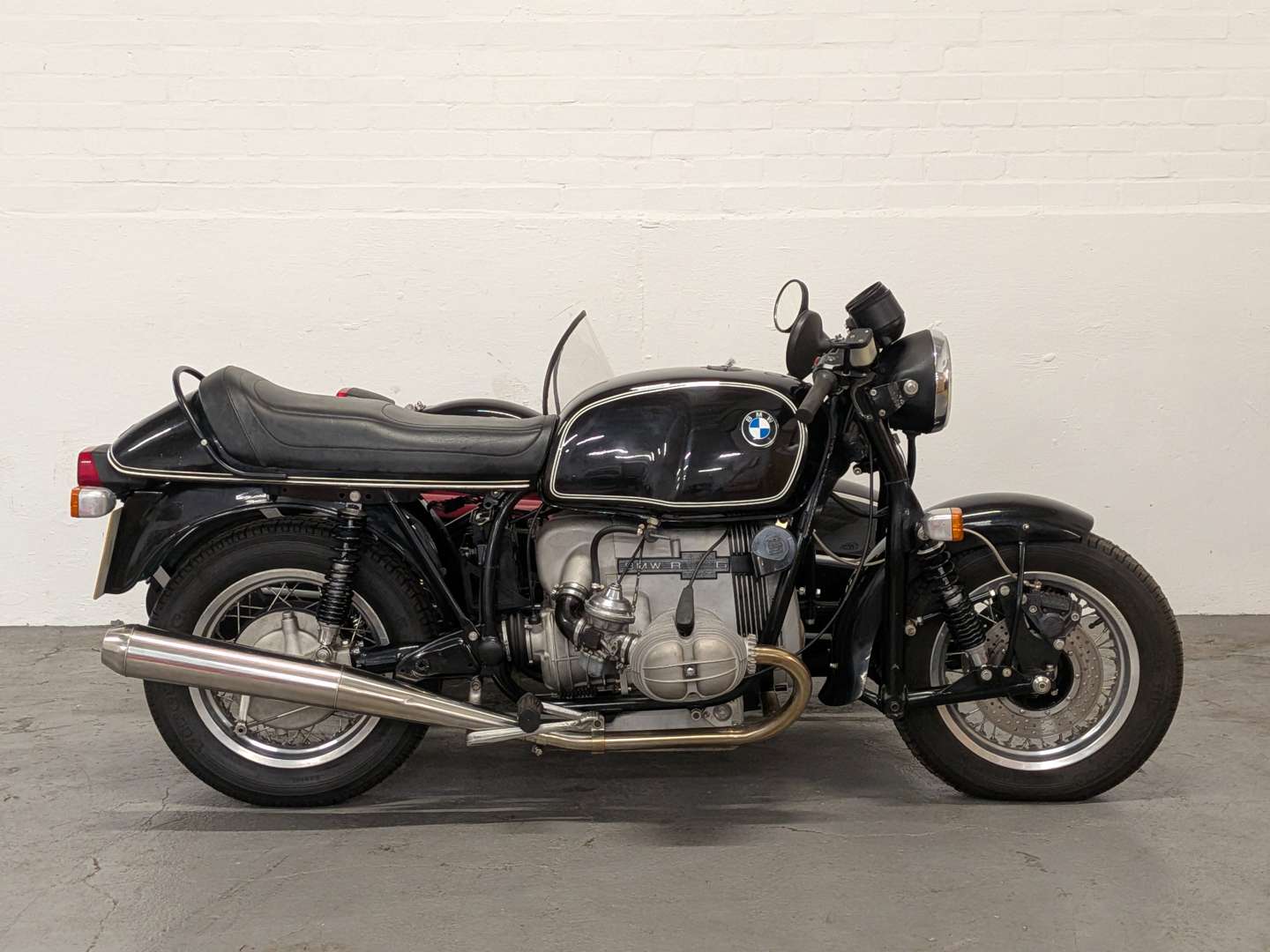 <p>1979 BMW RS1000 AND STEIB SIDECAR</p>