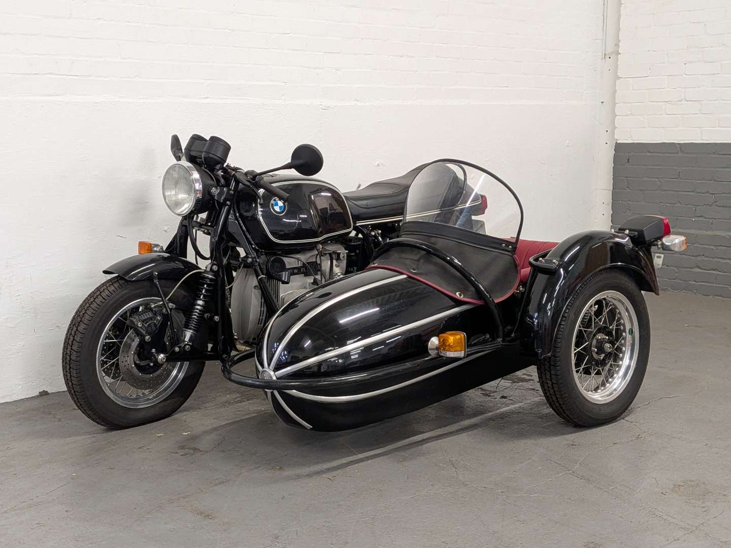 <p>1979 BMW RS1000 AND STEIB SIDECAR</p>