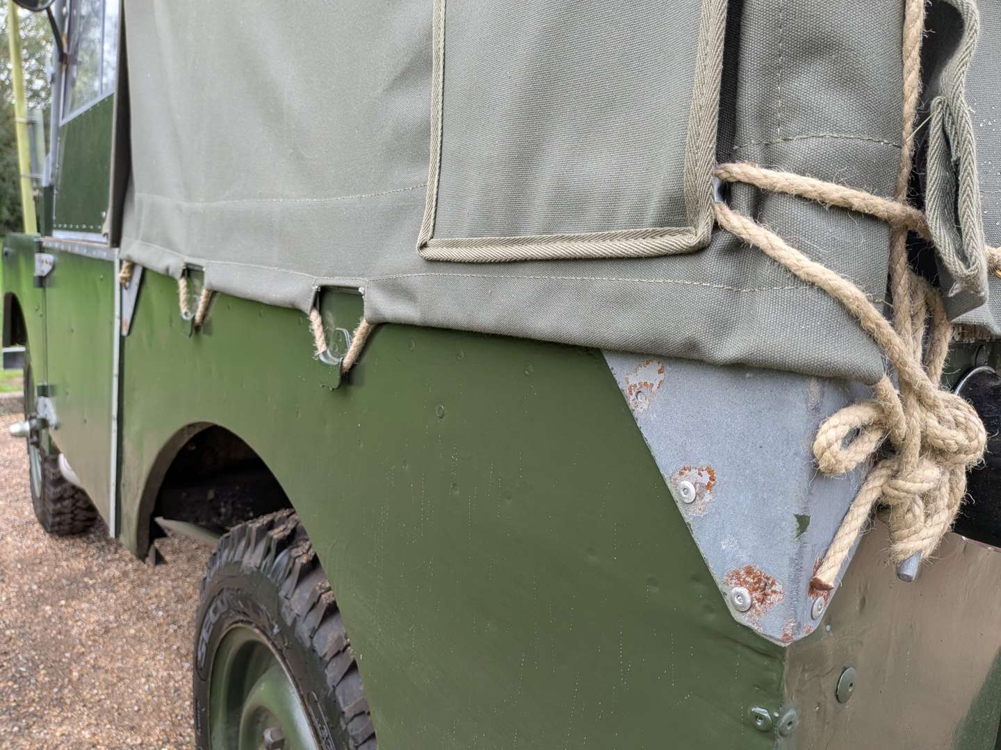 <p>1957 LAND ROVER SERIES 1 80"</p>
