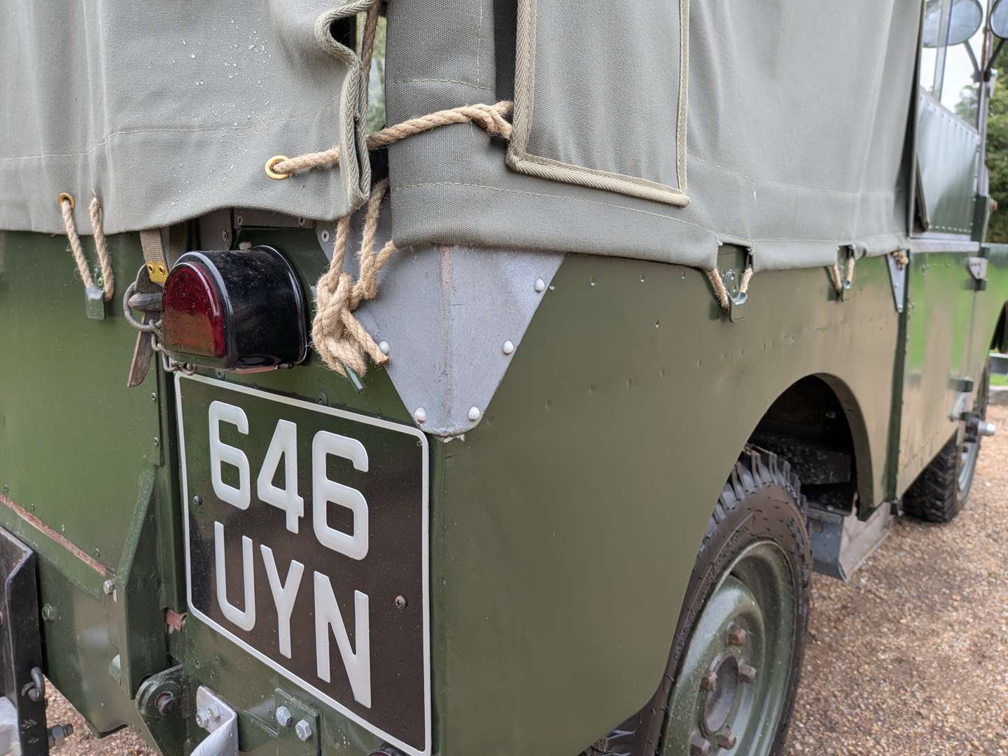 <p>1957 LAND ROVER SERIES 1 80"</p>