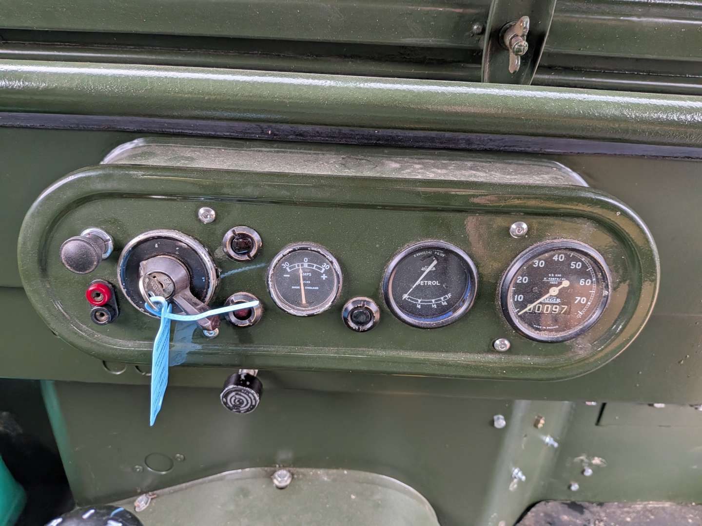 <p>1957 LAND ROVER SERIES 1 80"</p>